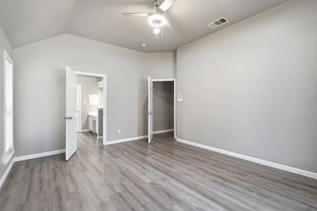 1237 Christopher Lane Lewisville TX 75077