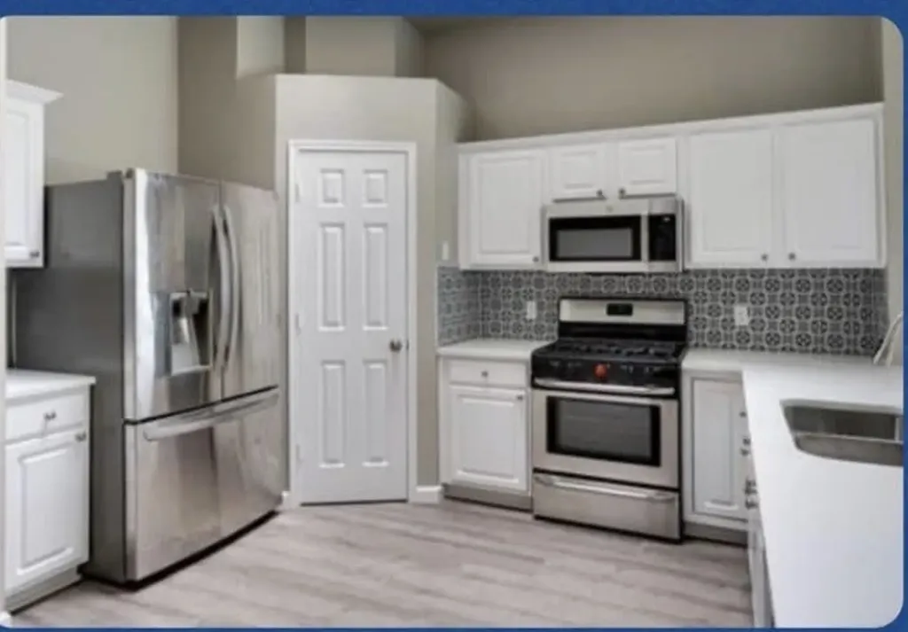 1237 Christopher Lane Lewisville TX 75077