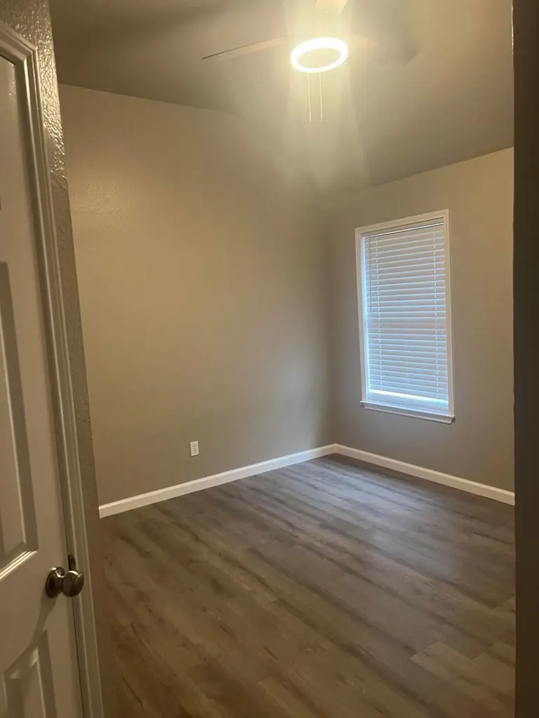 1237 Christopher Lane Lewisville TX 75077