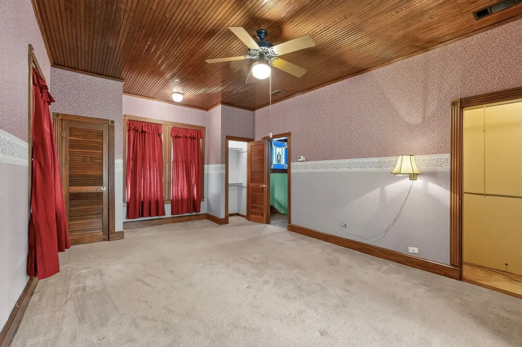 604 Johnson Street Terrell TX 75160