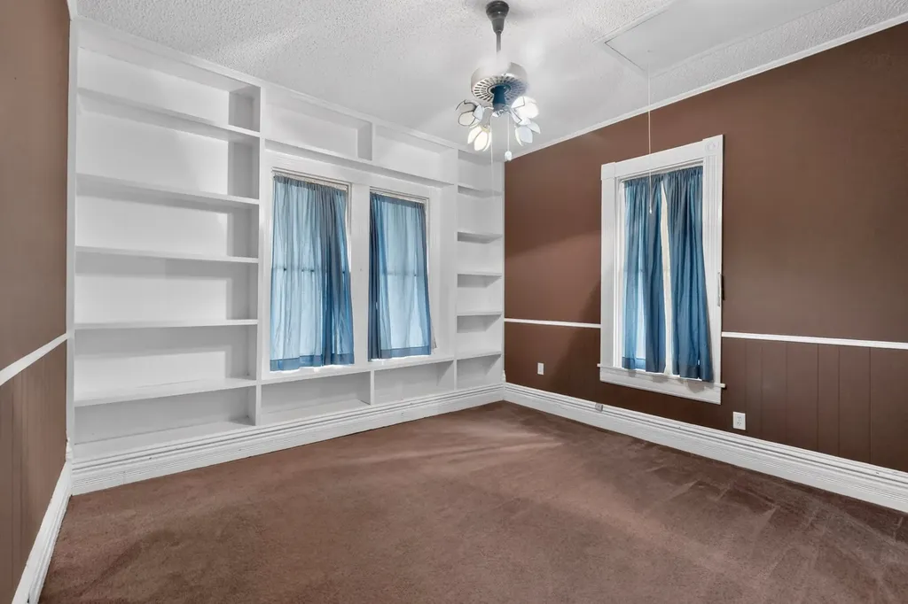 604 Johnson Street Terrell TX 75160