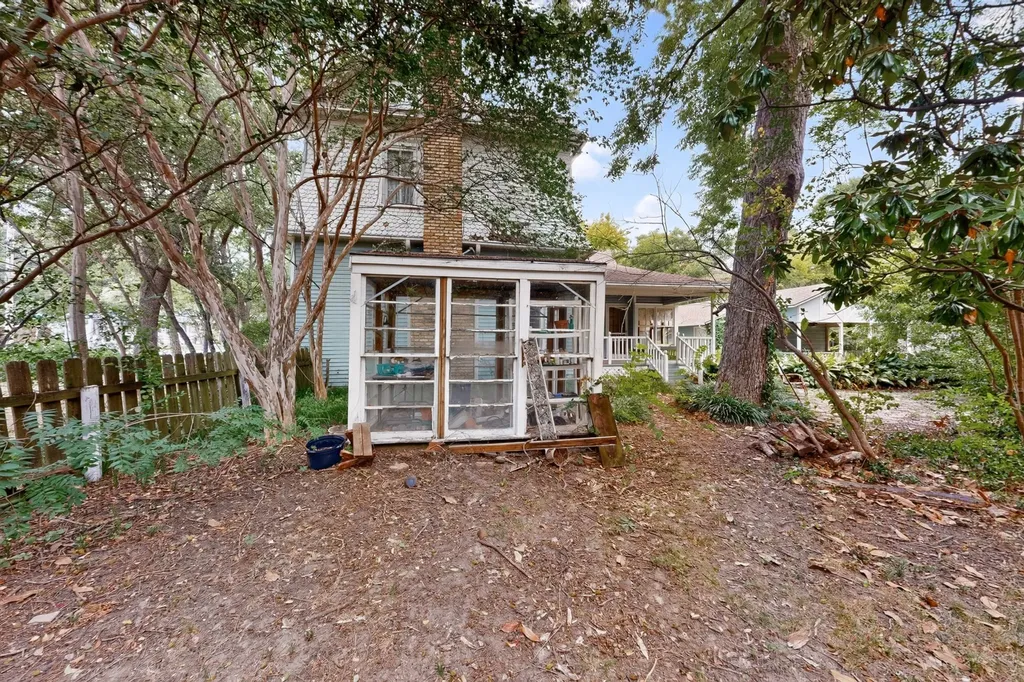 604 Johnson Street Terrell TX 75160