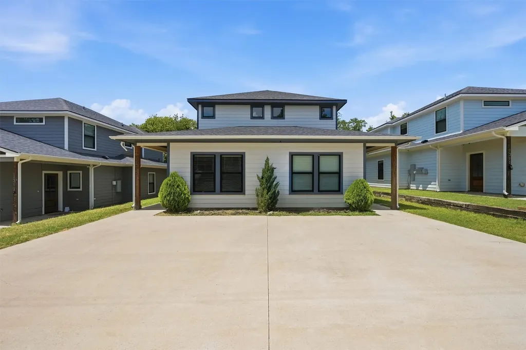1315 S 5th Avenue Denison TX 75021