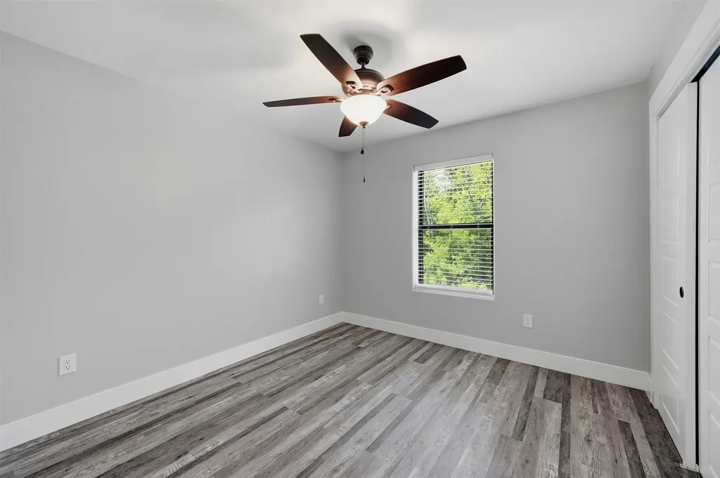 1315 S 5th Avenue Denison TX 75021