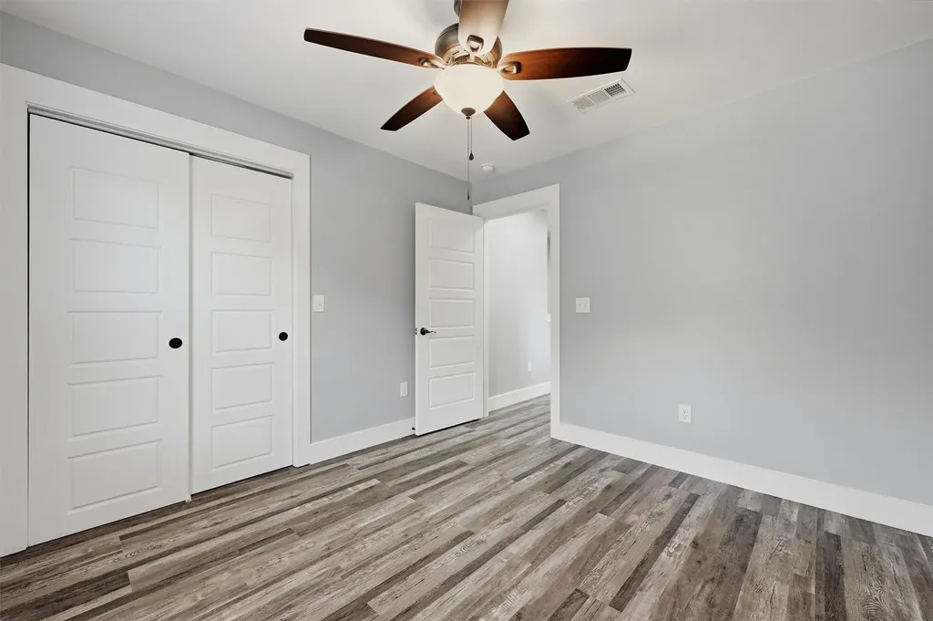 1315 S 5th Avenue Denison TX 75021