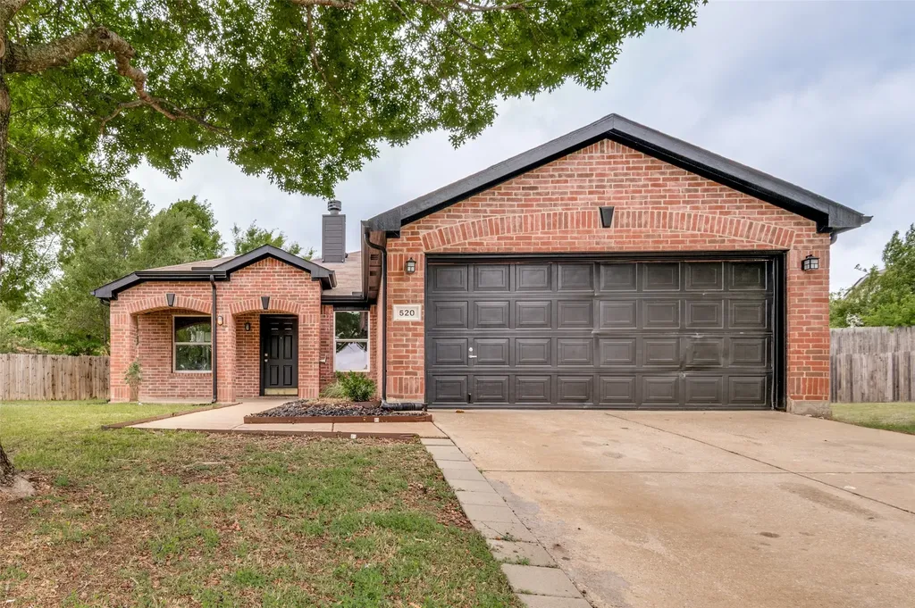 520 King Street Cedar Hill TX 75104