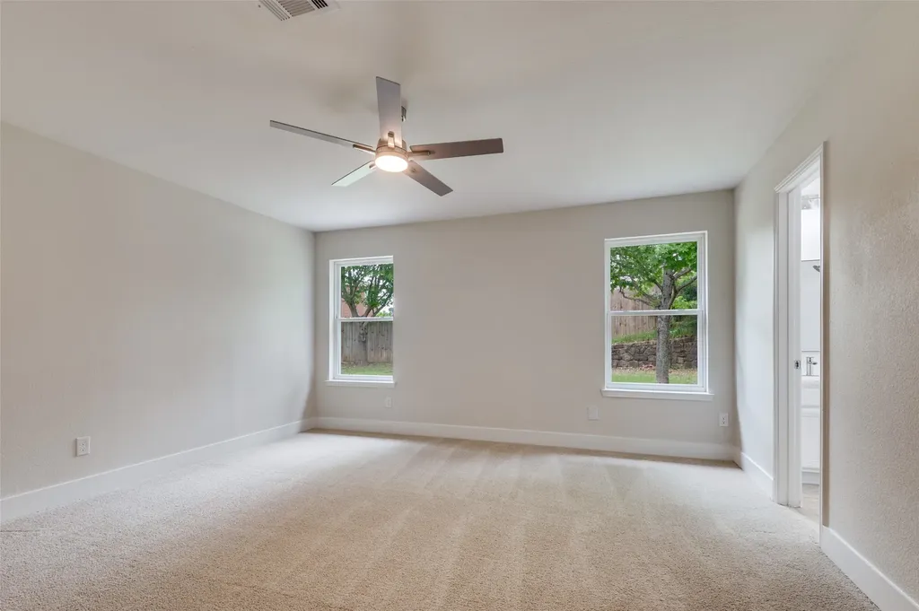 520 King Street Cedar Hill TX 75104