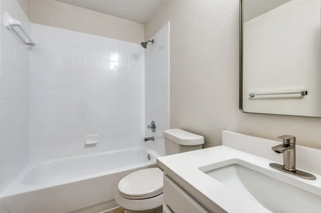 520 King Street Cedar Hill TX 75104