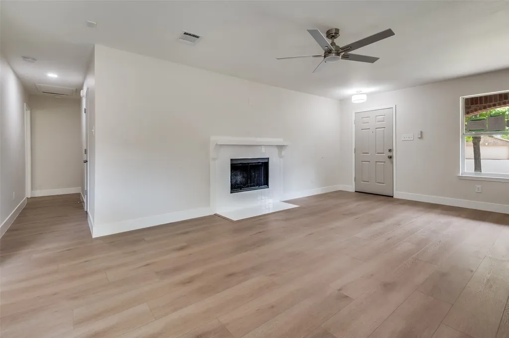 520 King Street Cedar Hill TX 75104
