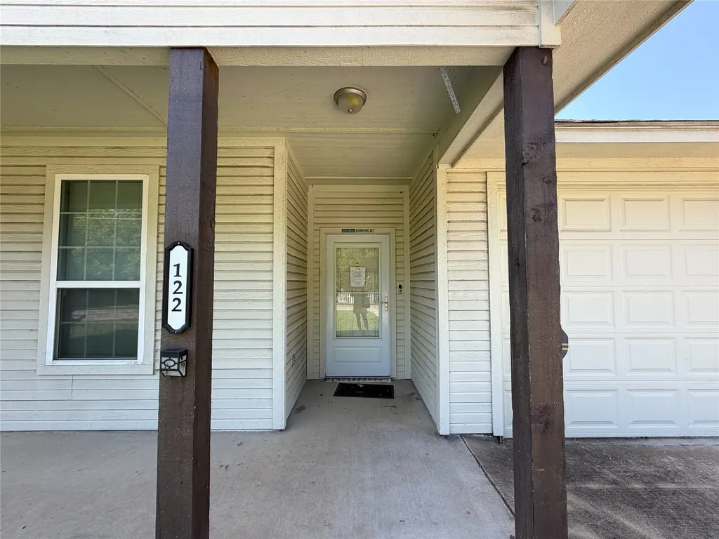 122 Katy Street Cleburne TX 76031