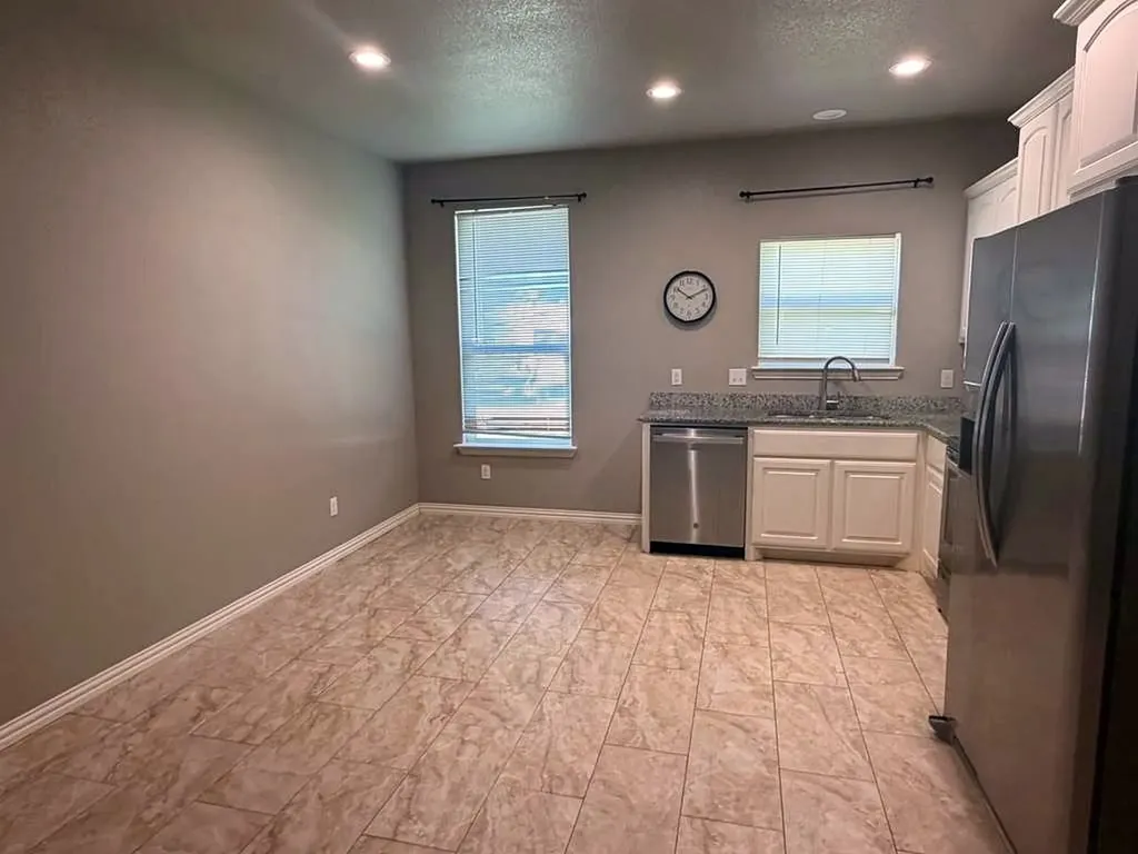 122 Katy Street Cleburne TX 76031