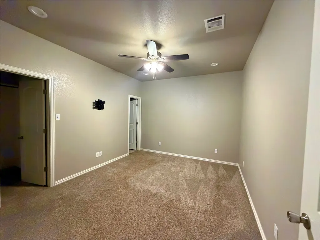 122 Katy Street Cleburne TX 76031