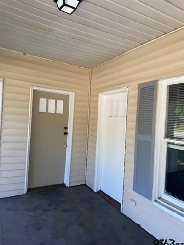 509 N Pacific Street Mineola TX 75773