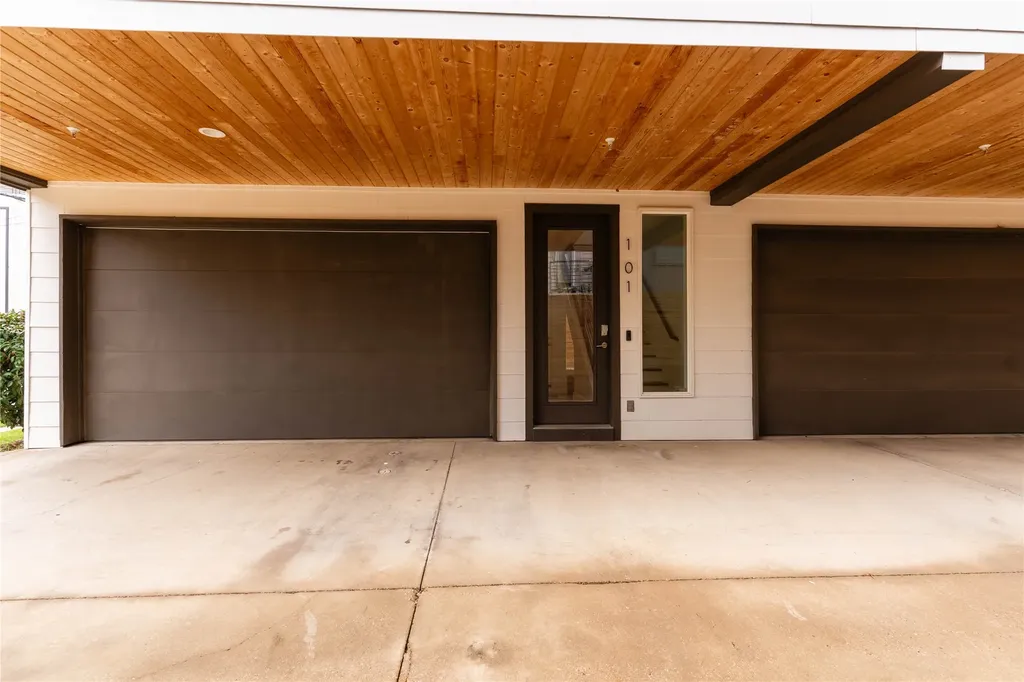 2623 Kimsey Drive Dallas TX 75235