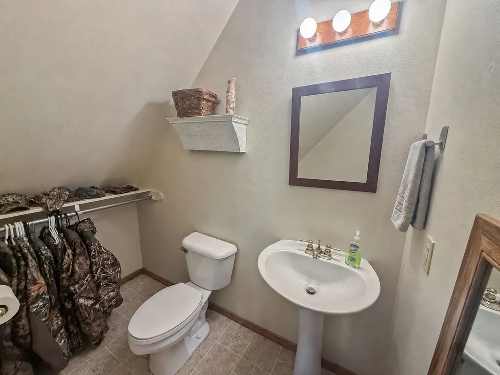 340 County Road 3585 Dike TX 75437