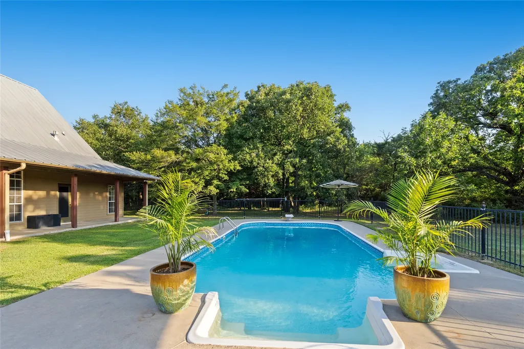 340 County Road 3585 Dike TX 75437