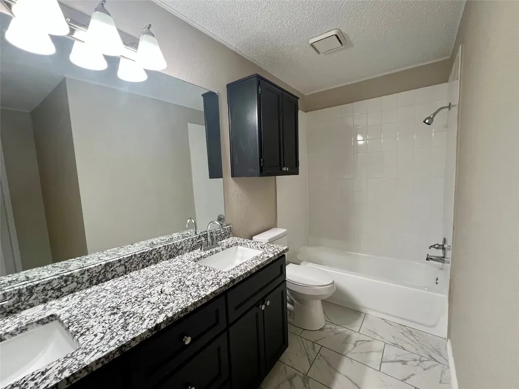 4308 Kelly Hill Drive Arlington TX 76017