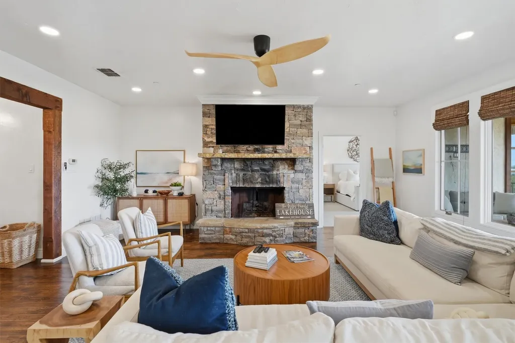 1653 Scenic Drive Graford TX 76449