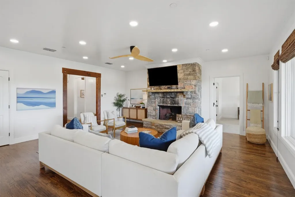 1653 Scenic Drive Graford TX 76449