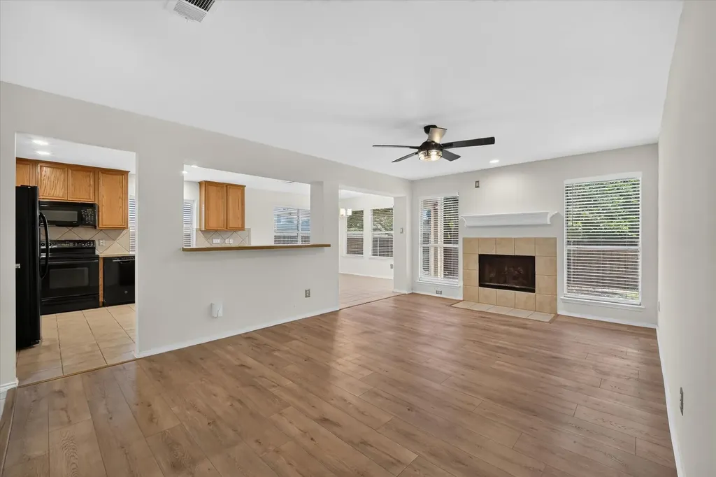 1601 Santos Drive Denton TX 76207