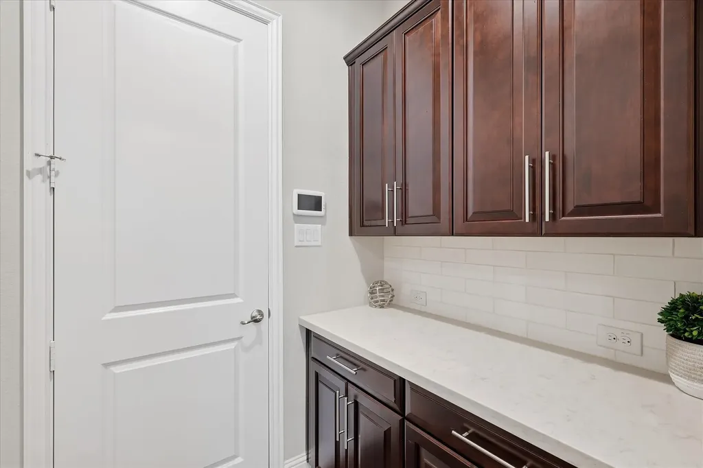 521 Reale Drive Irving TX 75039