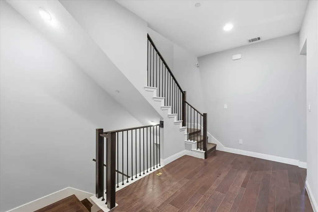 521 Reale Drive Irving TX 75039