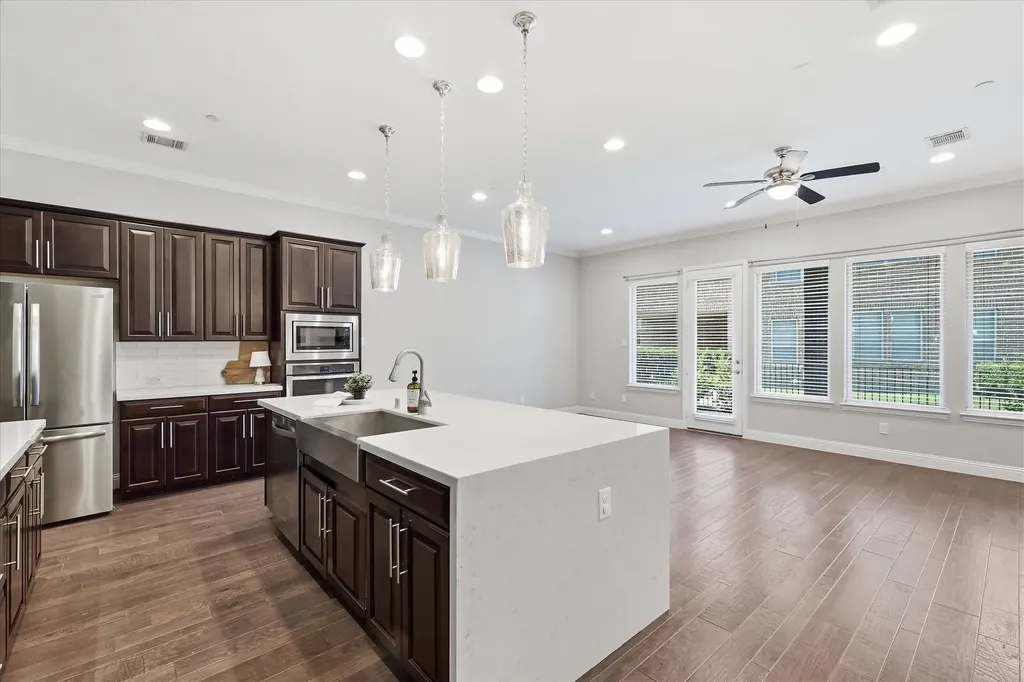 521 Reale Drive Irving TX 75039