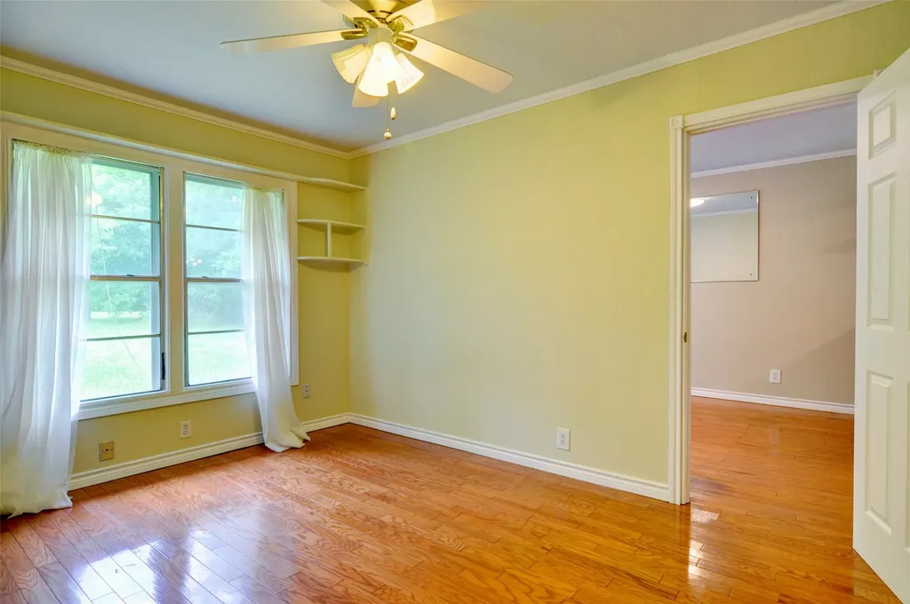 1110 Wade Hampton Street Benbrook TX 76126