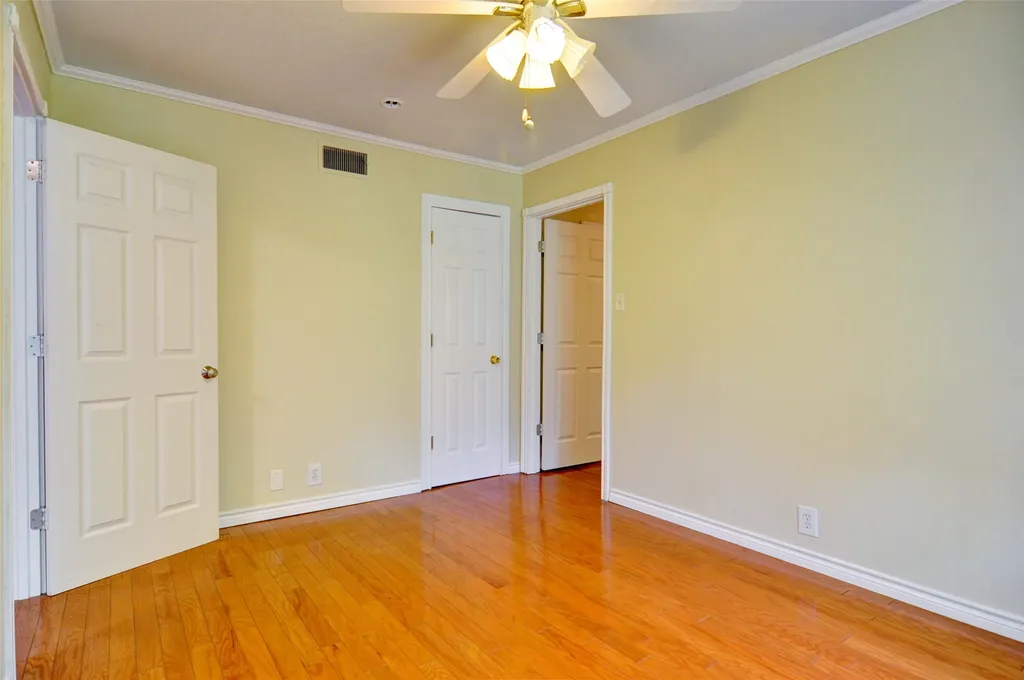 1110 Wade Hampton Street Benbrook TX 76126