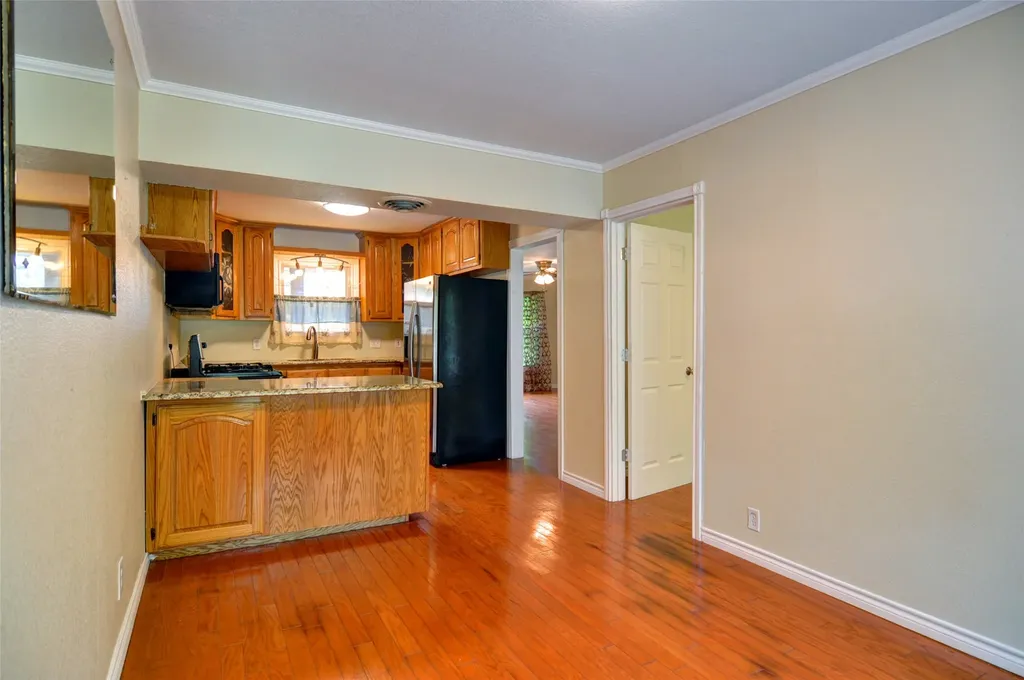 1110 Wade Hampton Street Benbrook TX 76126