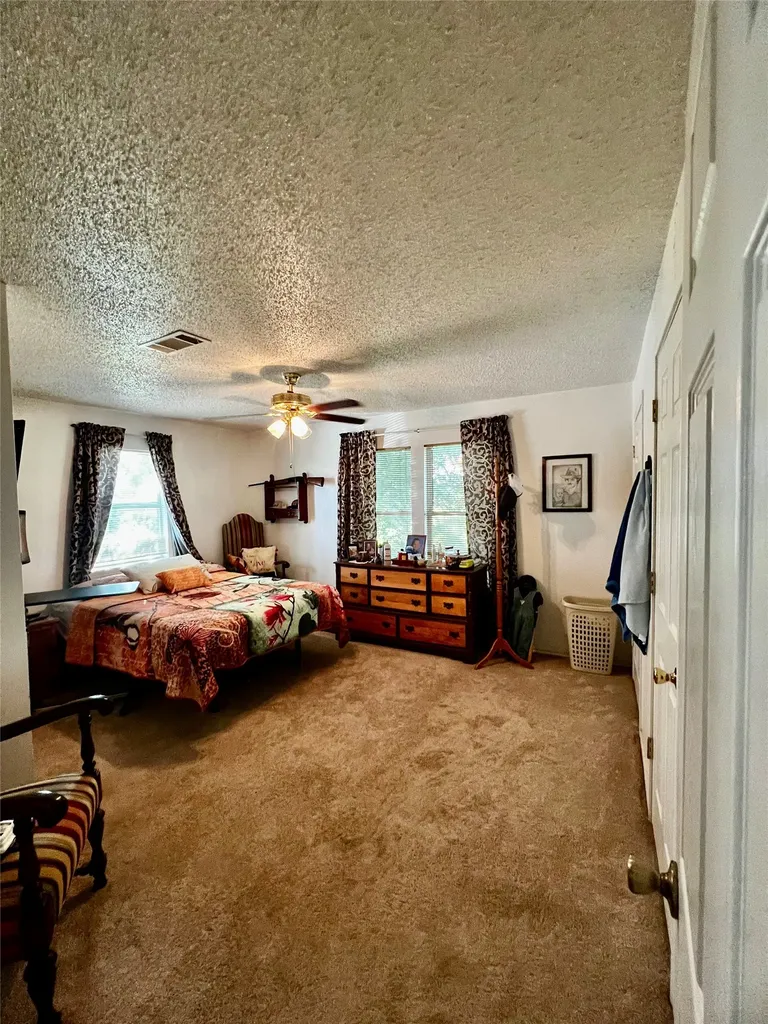 394 Hcr 1143 Blum TX 76627