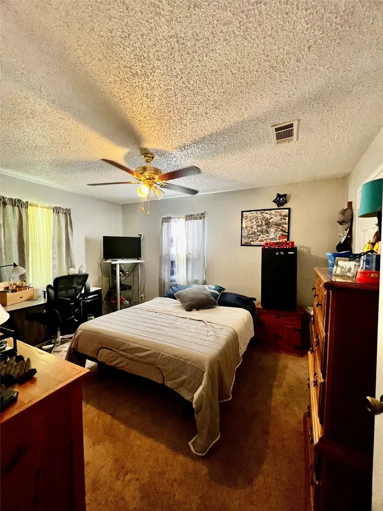394 Hcr 1143 Blum TX 76627