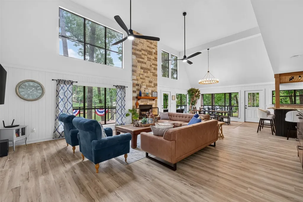 207 E Eldorado Drive Scroggins TX 75480