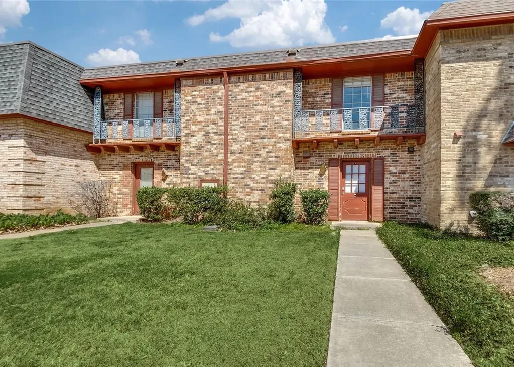 1819 E Grauwyler Road Irving TX 75061