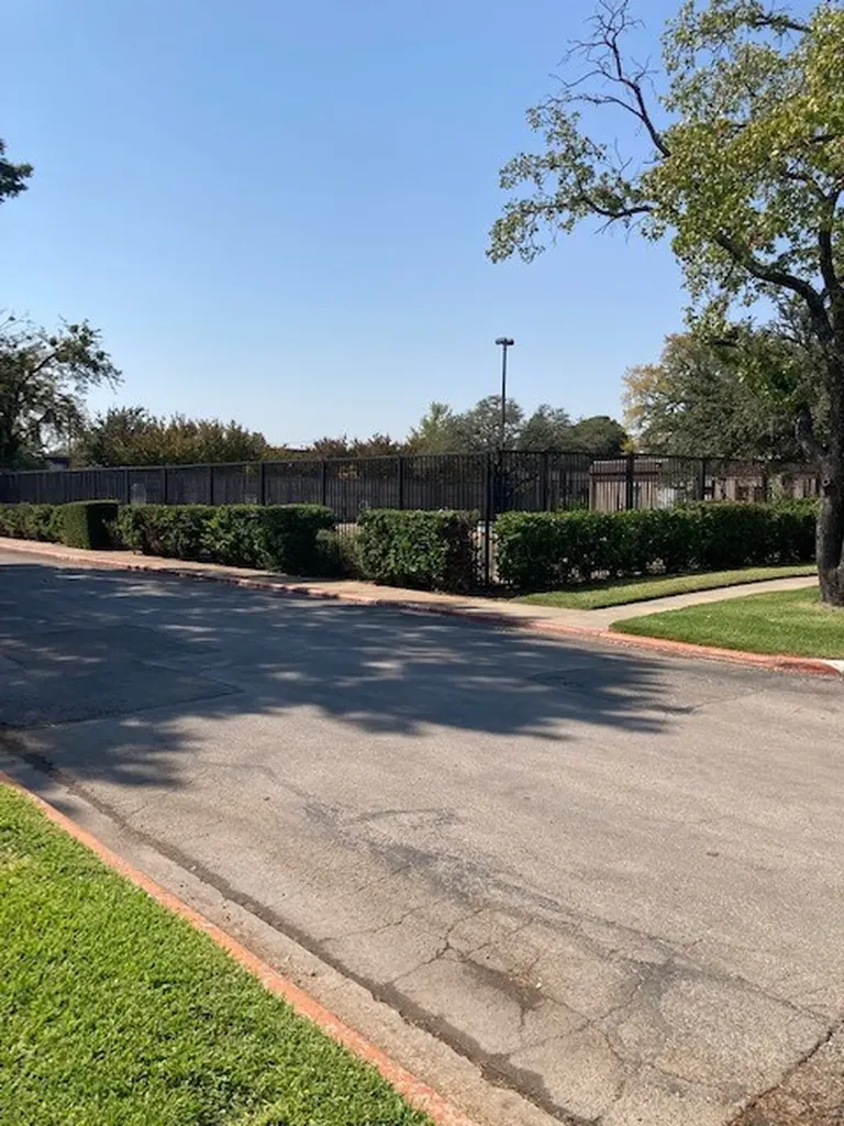 1819 E Grauwyler Road Irving TX 75061
