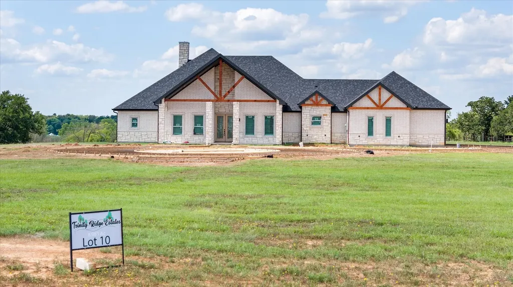 450 Trinity Ridge Drive Stephenville TX 76401