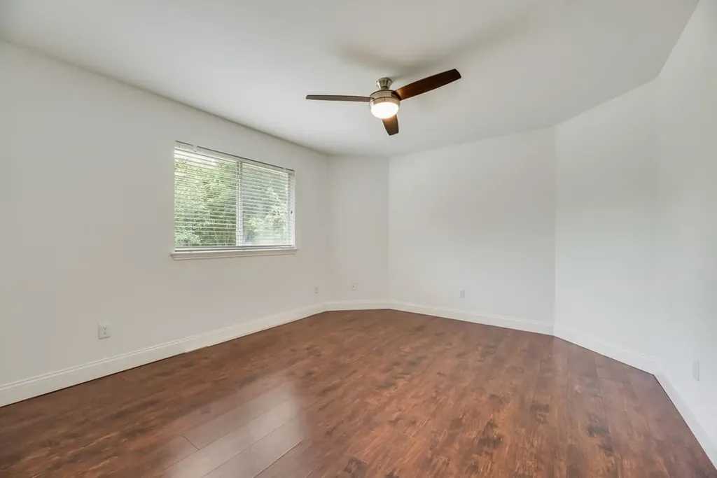 1305 Meadowbrook Drive Mckinney TX 75069