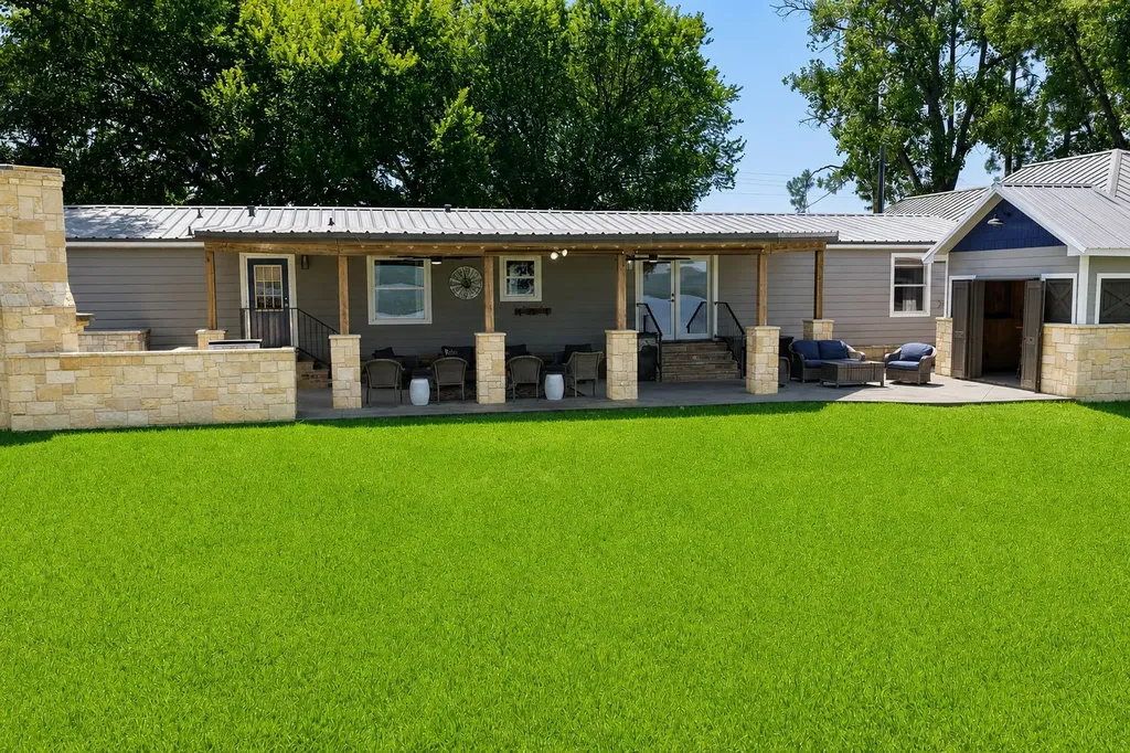 1047 Airport Road Graford TX 76449