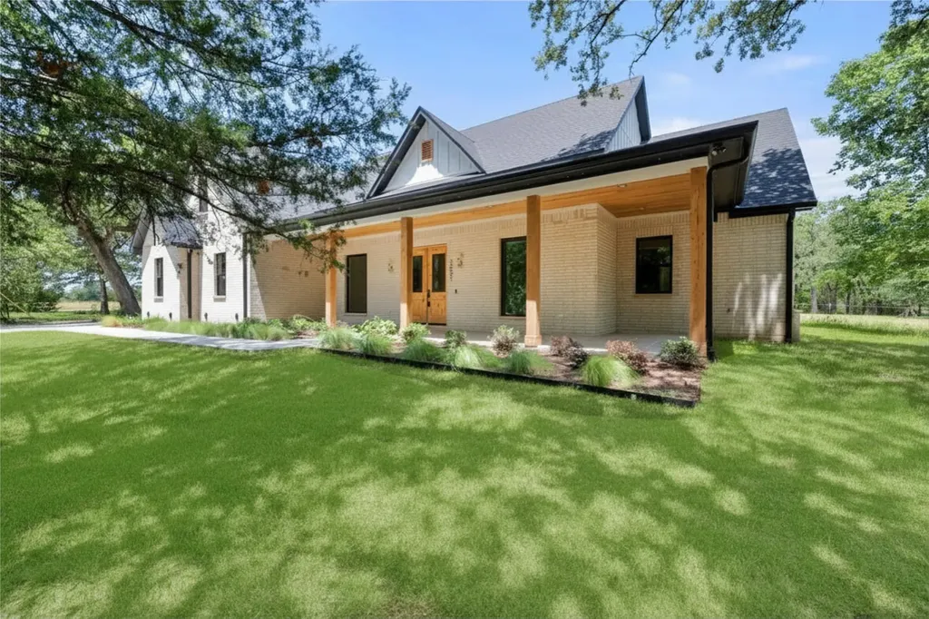 3001 Rock Road Corsicana TX 75109