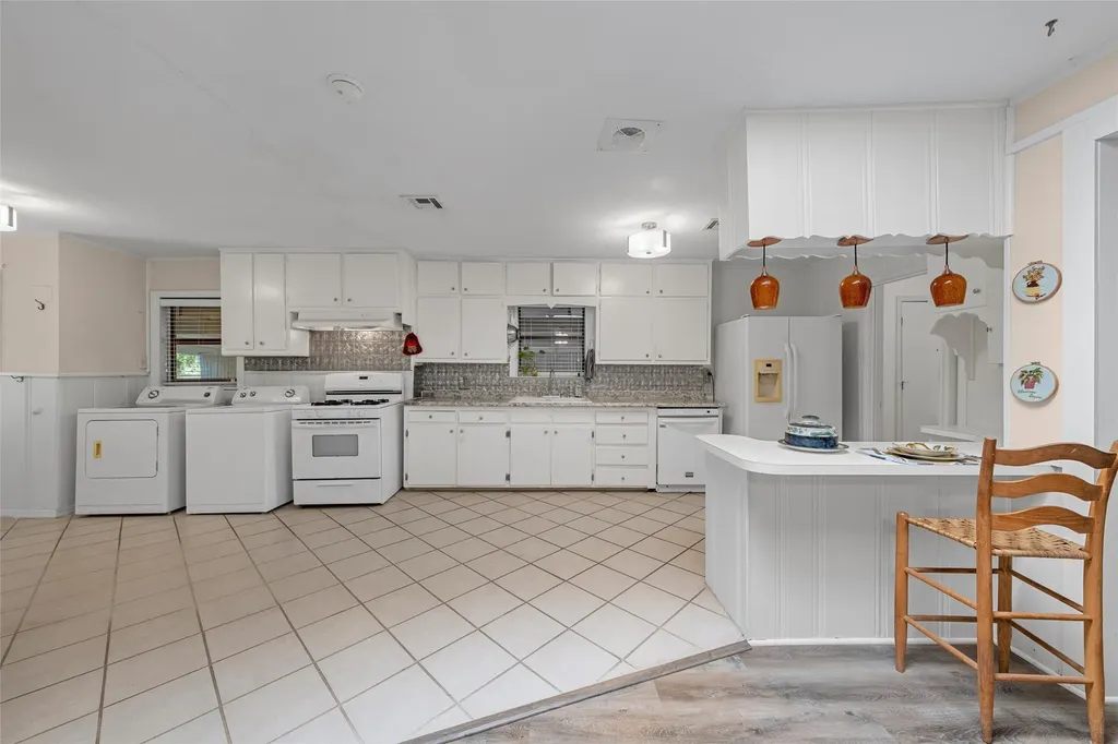 4513 Athens Avenue Waco TX 76710