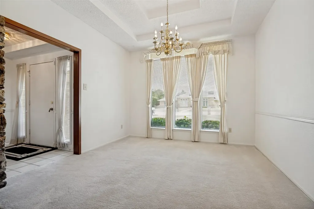 1423 Cassandra Circle Desoto TX 75115