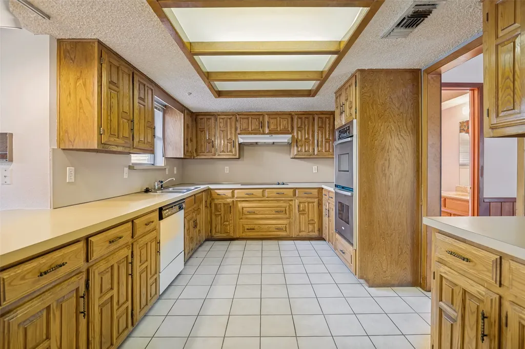 1423 Cassandra Circle Desoto TX 75115