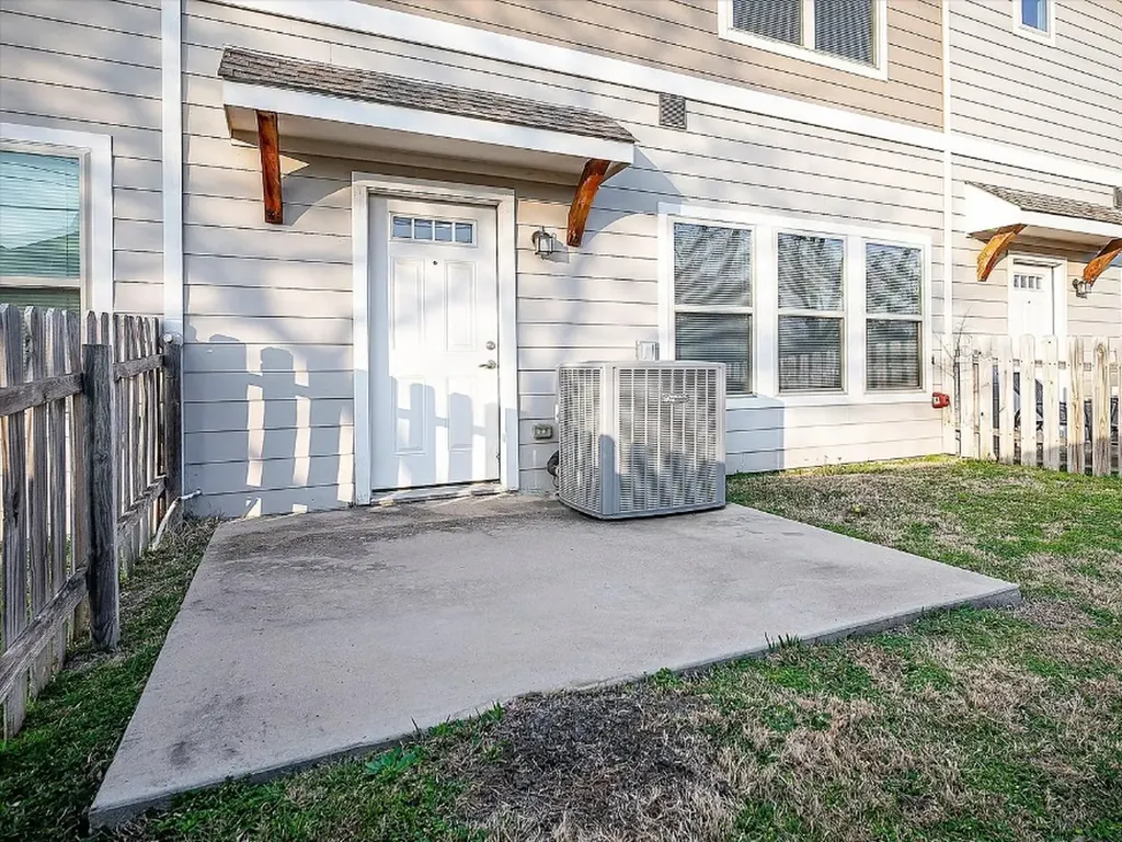 2708 Vine Court Denton TX 76209