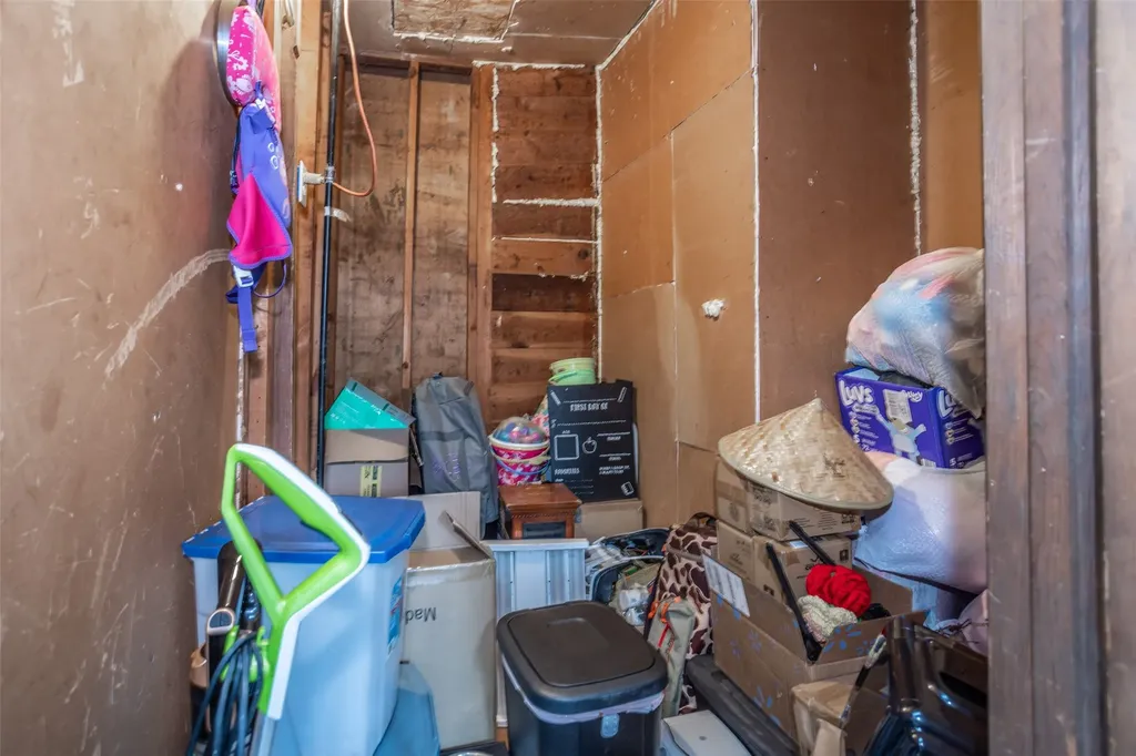 724 S Morris Gainesville TX 76240