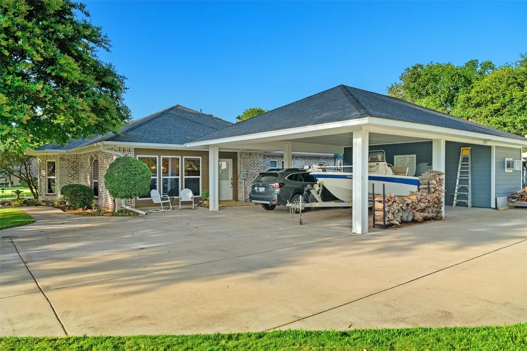 128 Meandering Way Weatherford TX 76086
