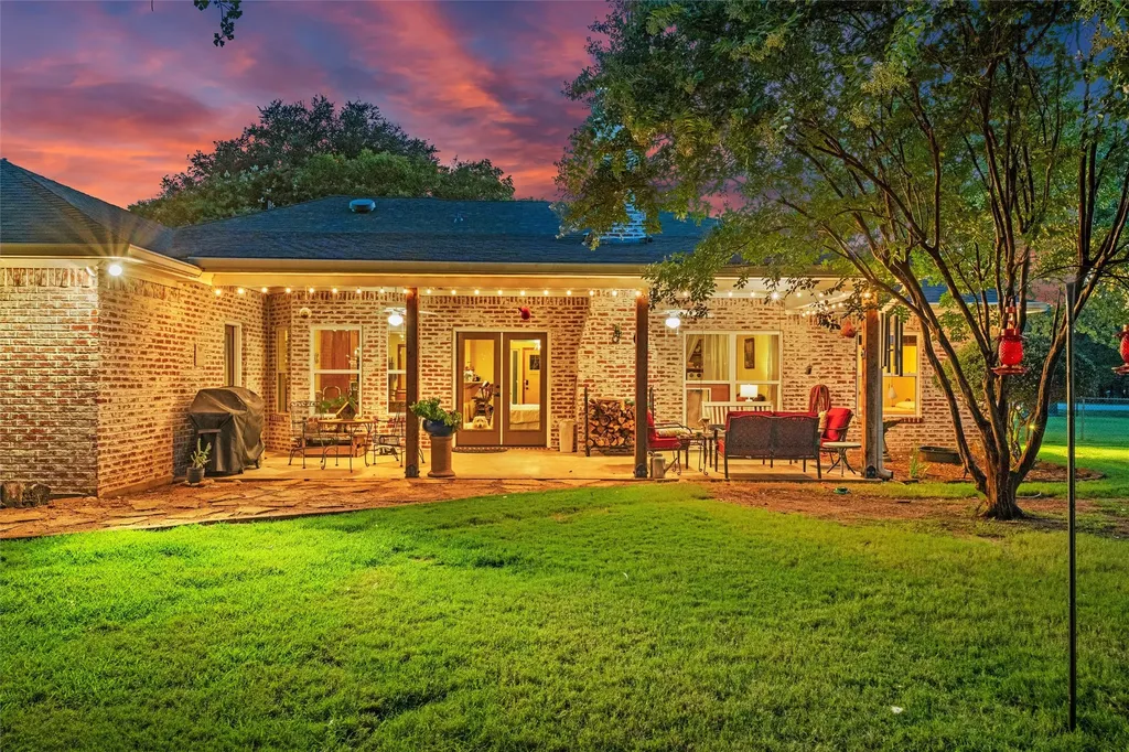 128 Meandering Way Weatherford TX 76086