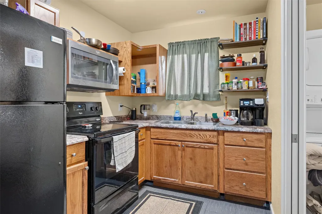 128 Meandering Way Weatherford TX 76086
