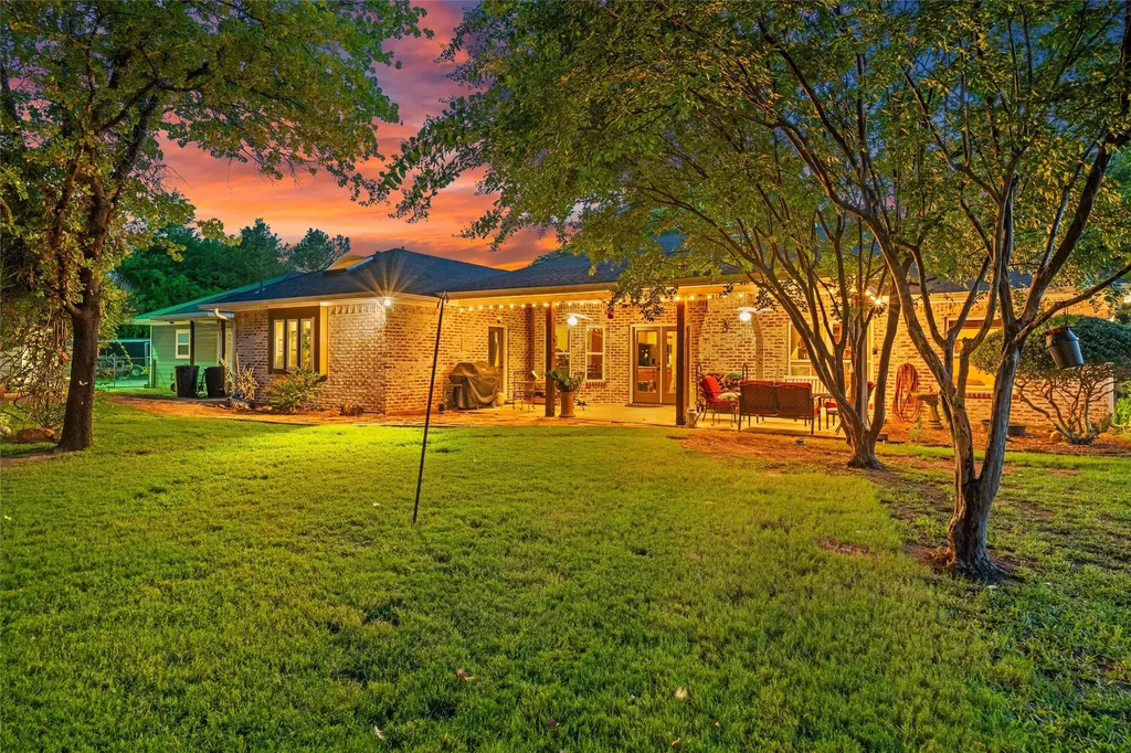 128 Meandering Way Weatherford TX 76086