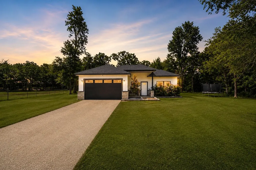 219 Fcr 1260 Fairfield TX 75840