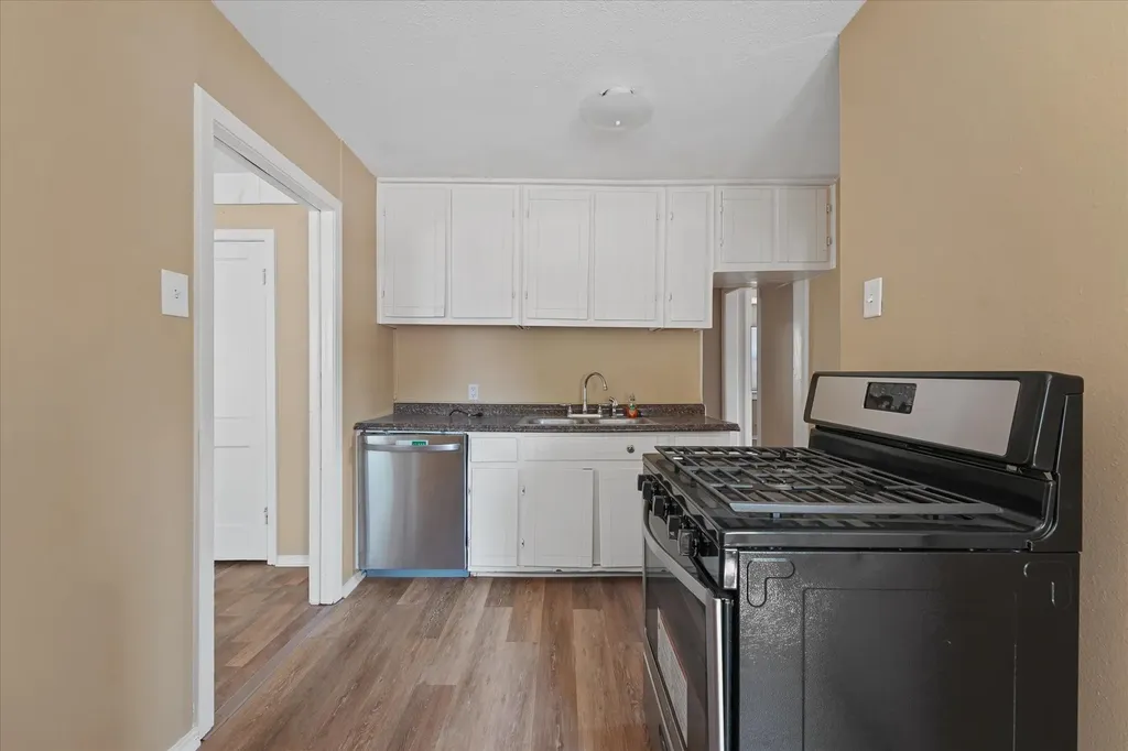 1808 Prairie View Drive Dallas TX 75235